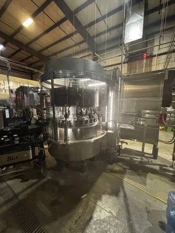 Used Complete Bottling Line KHS 32.000 bph — 2
