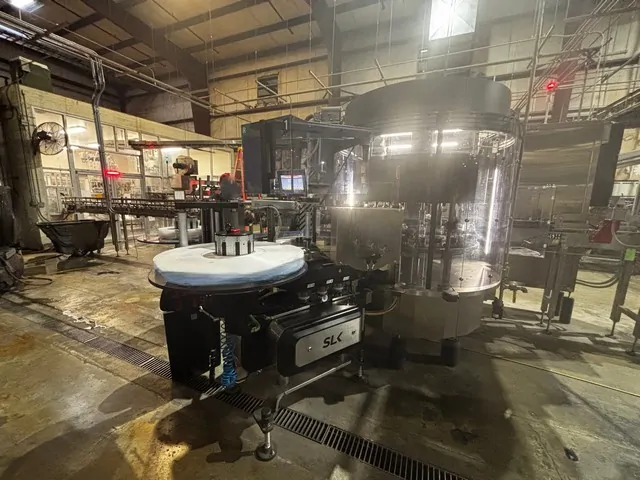 Used Complete Bottling Line KHS 32.000 bph — 3