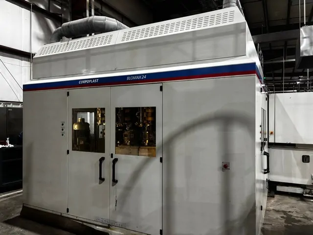 Used Complete Bottling Line KHS 43.000 bph — 4