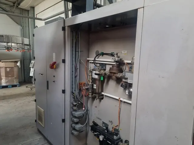 Used Complete Bottling Line PET 2 LT — 3