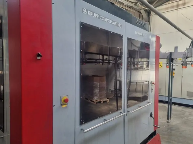 Used Complete Bottling Line PET 2 LT — 7