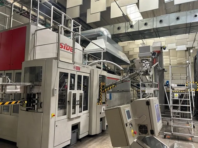 Used Complete Bottling Line Sidel PET 18.500 bph — 5