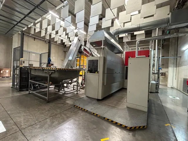 Used Complete Bottling Line Sidel PET 18.500 bph — 8