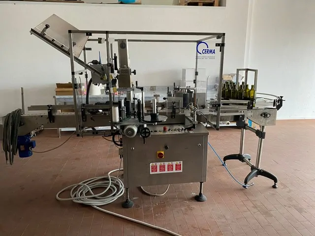 Used Complete Oil Bottling Line 2.500 bph — 9