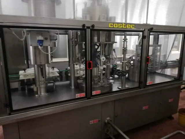 Used Complete Oil Bottling Line Costec — 8