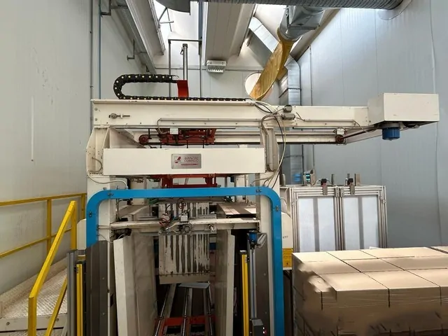 Used Depalletizer Manzini Comaco Da-700BL — 5