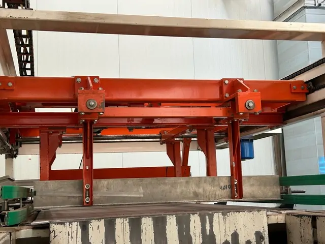 Used Depalletizer Manzini Comaco Da-700BL — 6