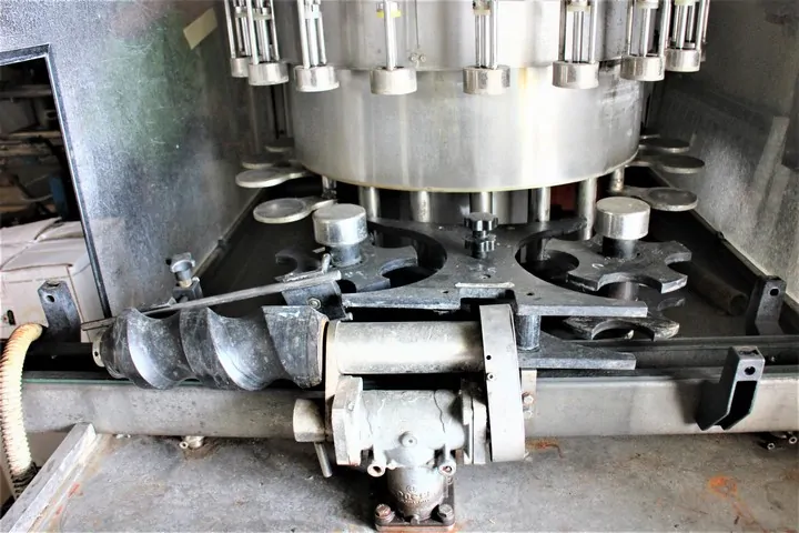 Used filler Alfatek low vacuum 3.500 bph — 7