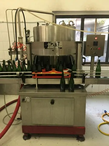 Used filler BC Maxima rp 16 isobaric 1.500 bph — 2