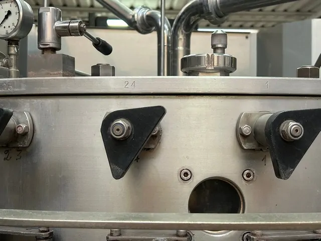 Used Filler Bertolaso 24v isobaric