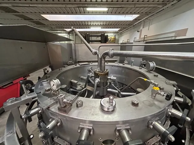 Used Filler Bertolaso 24v isobaric — 2