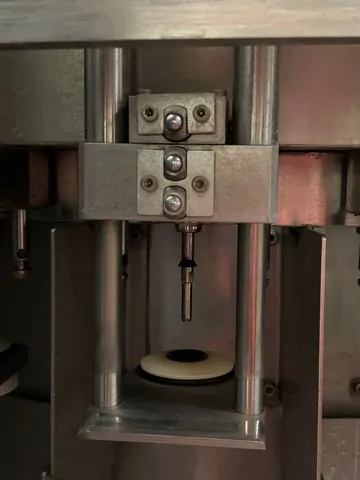 Used Filler Bertolaso 24v isobaric — 4