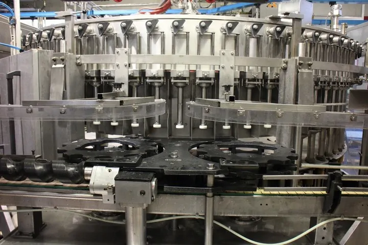 Used filler Bertolaso Suprema 72 isobarc 10.000 bph — 9