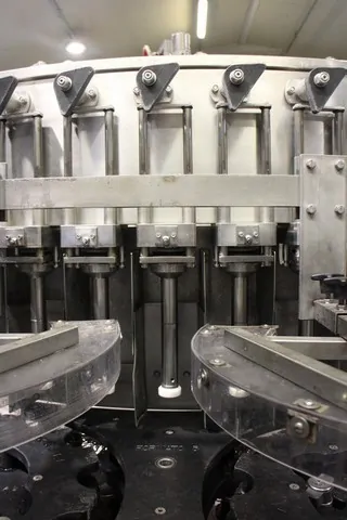 Used filler Bertolaso Suprema 72 isobarc 10.000 bph — 10