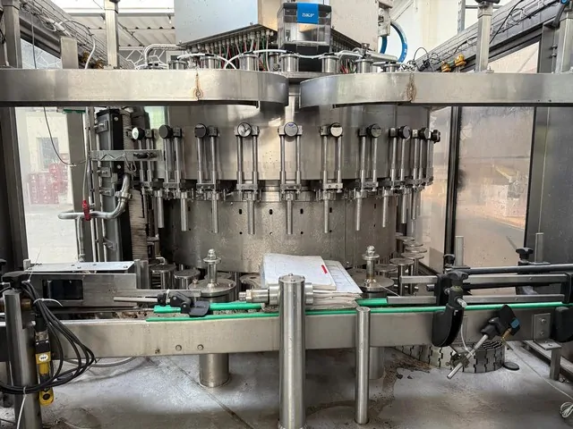 Used Filler Corfill Sara Elp 32 valves isobaric — 6