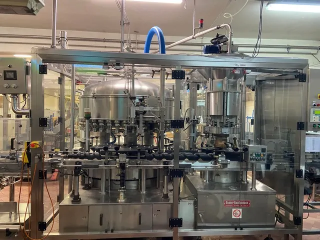 Used Filler Corker Bertolaso 40.6 — 2