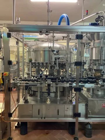 Used Filler Corker Bertolaso 40.6 — 7
