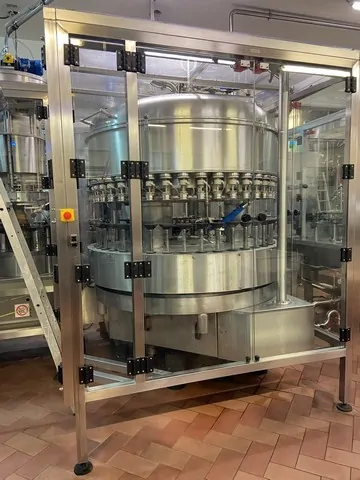 Used Filler Corker Bertolaso 40.6 — 9