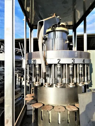Used filler Ocim vacuum filling 3.000 bph