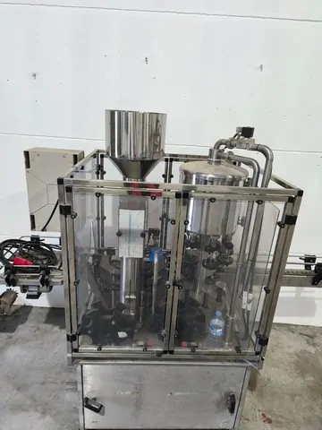 Used Filling Monoblock 8.1 Salvany 2009 — 4