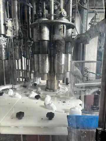 Used filling monoblock Ave for cosmetics — 2