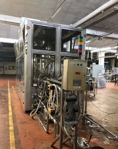 Used filling monoblock Dipran 18.24.8.8 — 9