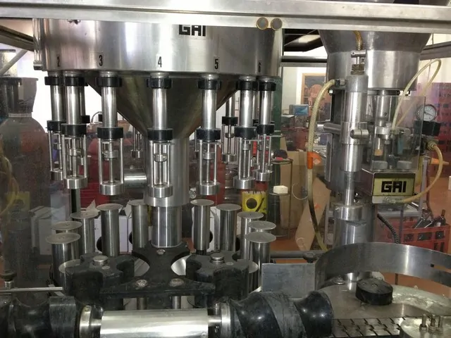 Used filling monoblock GAI 3000 elv — 4