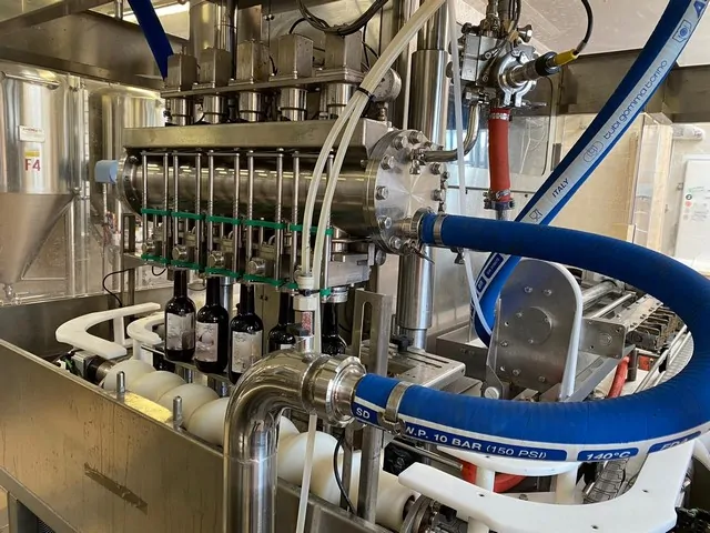 Used filling monoblock isobaric Axtra — 3