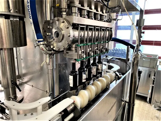 Used filling monoblock isobaric Axtra — 5