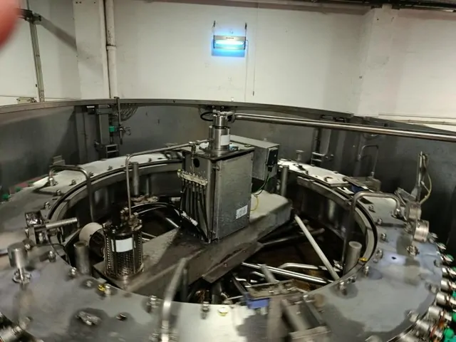 Used Filling Monoblock Krones Soft Drinks 30.000 bph — 6
