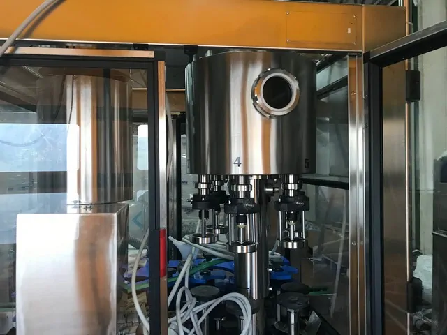 Used filling monoblock Spadoni 6.1 beer — 4