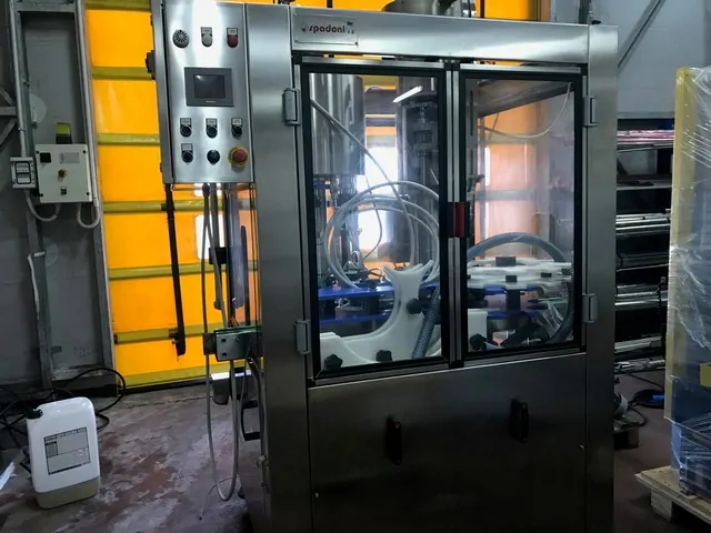 Used filling monoblock Spadoni 6.1 beer — 5