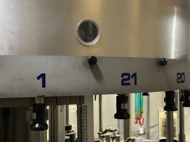 Used labeller Cavagnino&Gatti 21T adhesive — 3