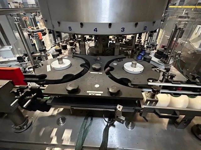 Used labeller Cavagnino&Gatti 21T adhesive — 4