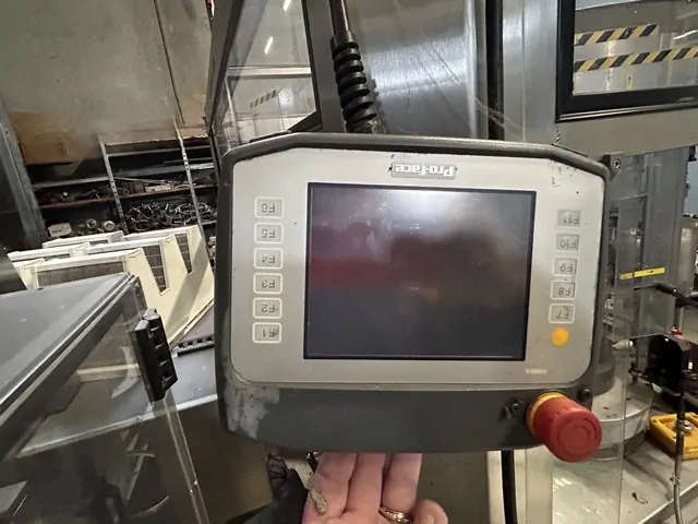 Used labeller Cavagnino&Gatti 21T adhesive — 6