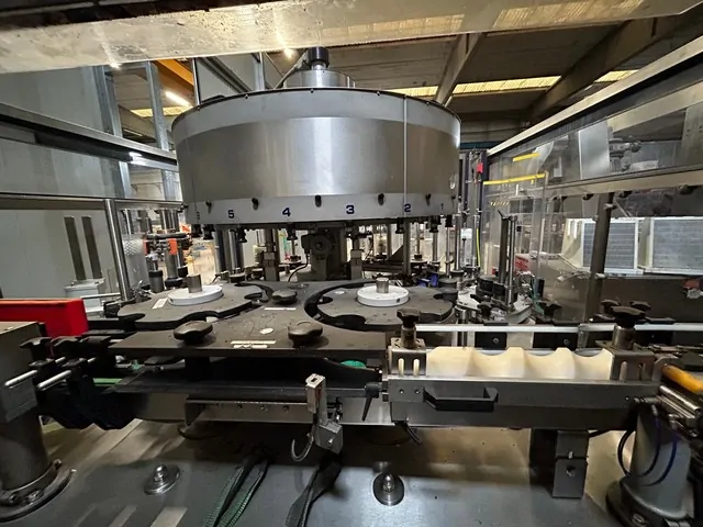 Used labeller Cavagnino&Gatti 21T adhesive — 10