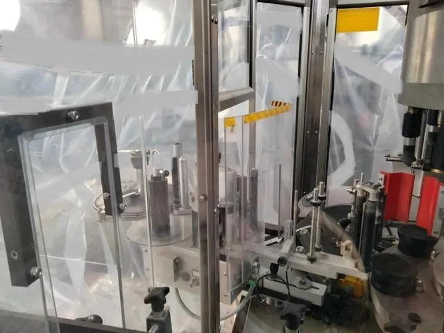 Used labeller Cavagnino&Gatti Adhesive 4.000 bph — 3