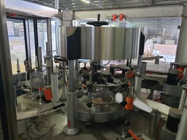 Used labeller Kosme 6t 3s adhesive — 7