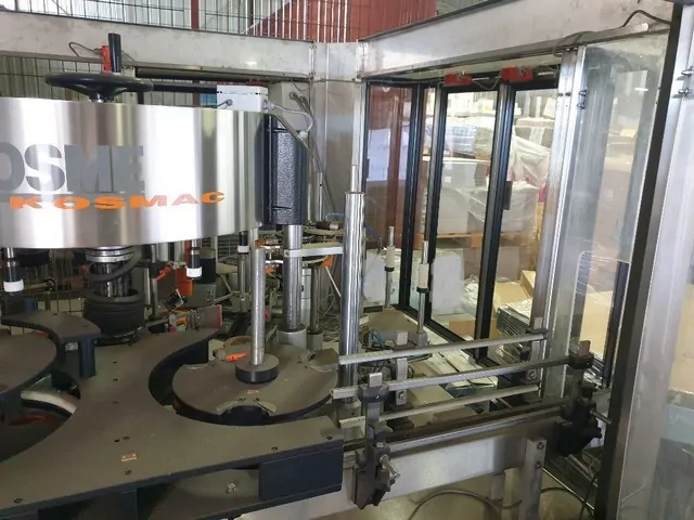 Used labeller Kosme 6t 3s adhesive — 8