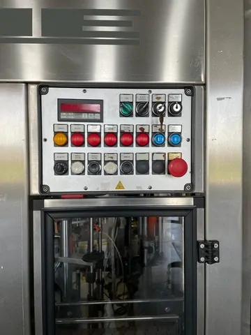 Used labeller Kosme Extra Adhesive 504 6t s2 e2 — 6