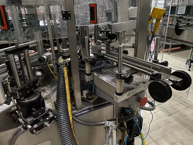 Used labeller Kosme Extra Fix 9T S2 E3 S1 adh — 3