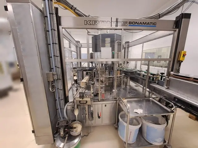 Used labeller Krones Bonamatic adhesive — 3