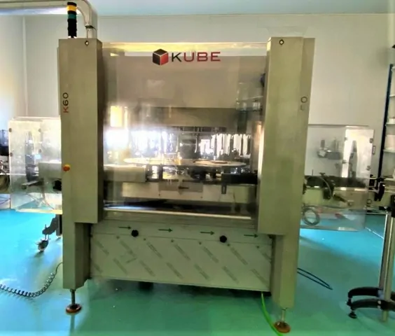 Used labeller Kube adhesive 18.000 bph — 3