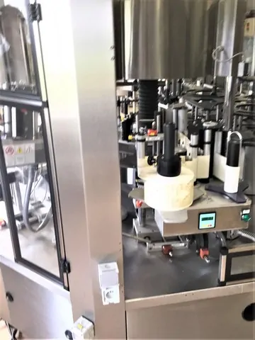 Used labeller Newtec adhesive 3.500 bph — 3