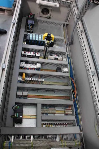 Used labeller P.E. 16T.5S.6E-SL — 7