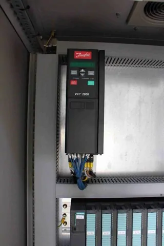 Used labeller P.E. 16T.5S.6E-SL — 8