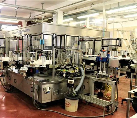Used labeller P.E. adhesive 12.000 bph — 8