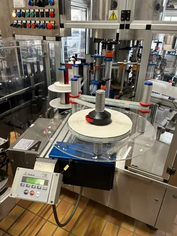 Used labeller P.E. Master m/e — 3