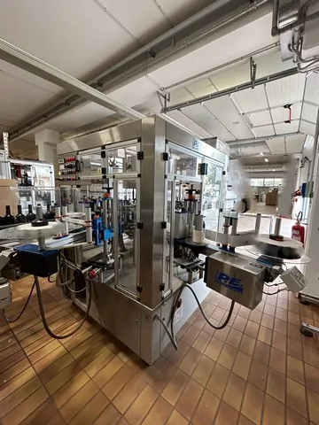 Used labeller P.E. Master m/e — 4