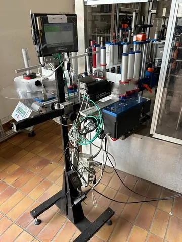 Used labeller P.E. Master m/e — 5